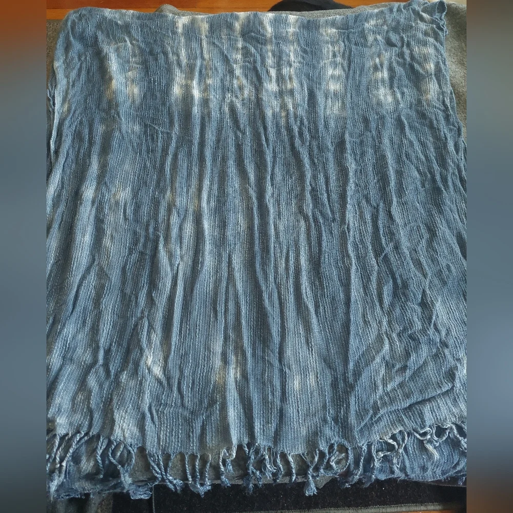 Vince‎ Camuto shawl/cover-up
